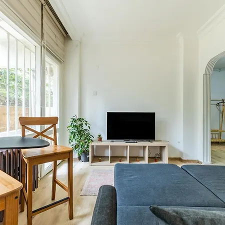 Stylish Flat With Central Location In Kadikoy Διαμέρισμα *